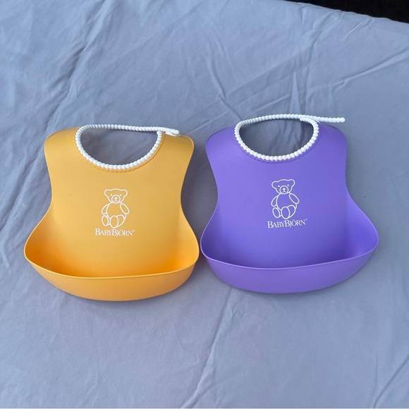 BABYBJÖRN Feeding Baby Bibs Purple Yellow Catch Pocket Set of 2 Baby Bjorn - Picture 2 of 6